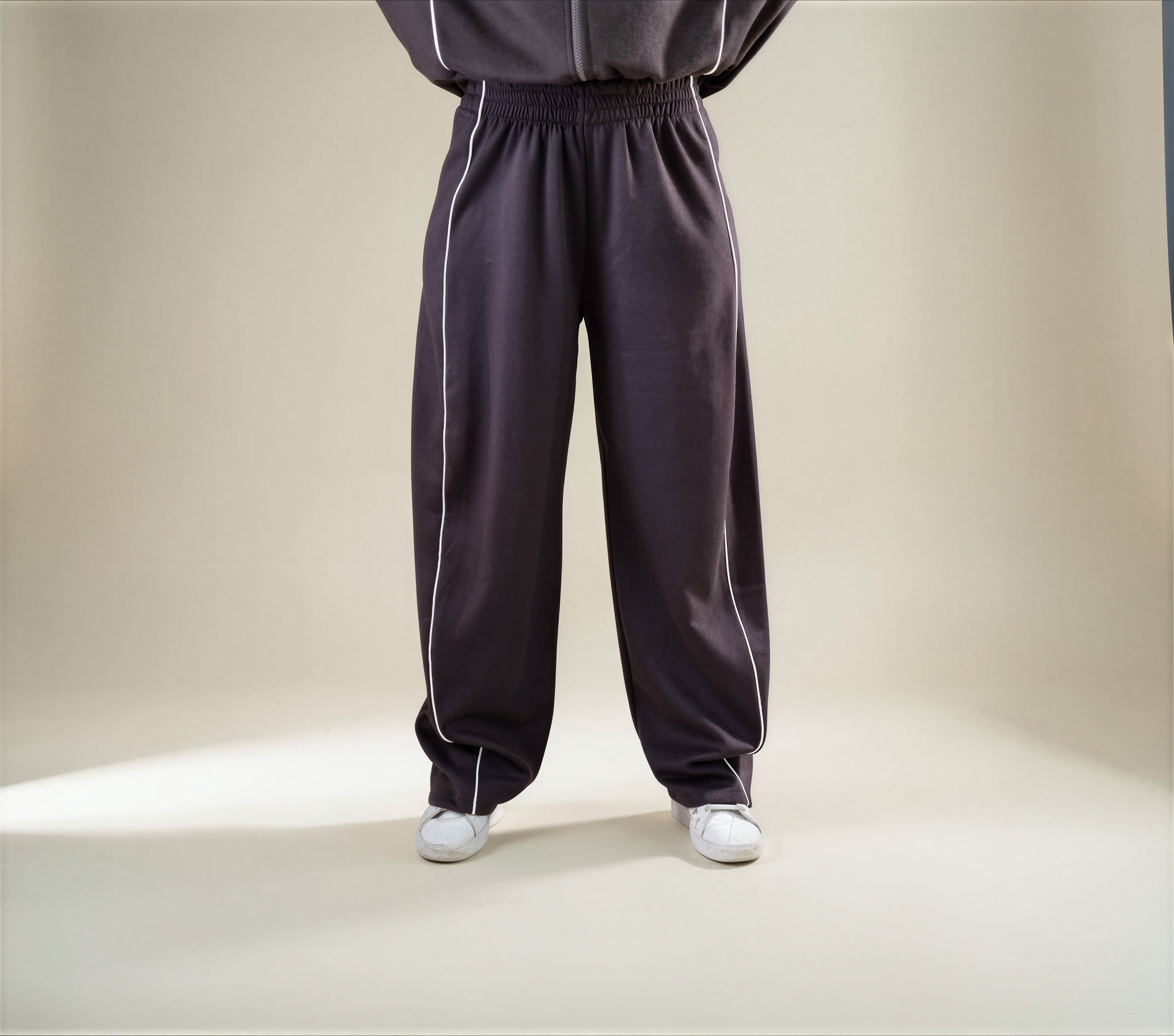 Pantalone Tuta Oversize con Profili a Contrasto