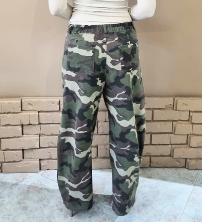 Pantalone Cargo a Palazzo in Fantasia Militare Camouflage