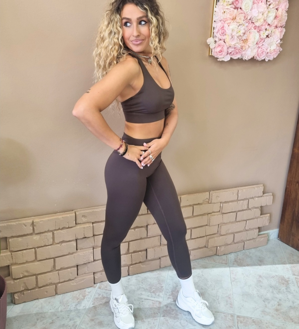 Set Sportivo Performance: Top con Coppe Preformate + Leggings High-Waist