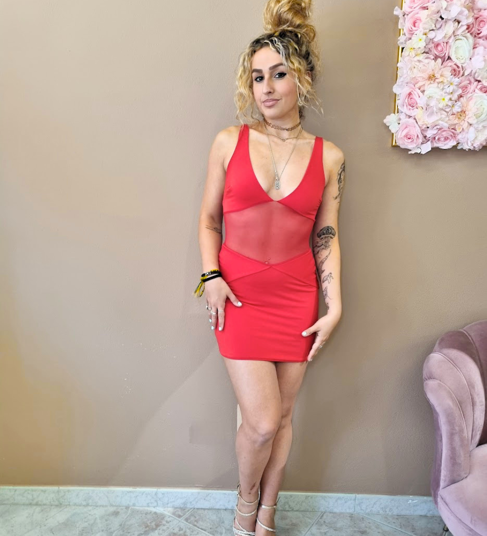 Vestito Corto Effetto Due Pezzi con Inserto in Mesh – Rosso