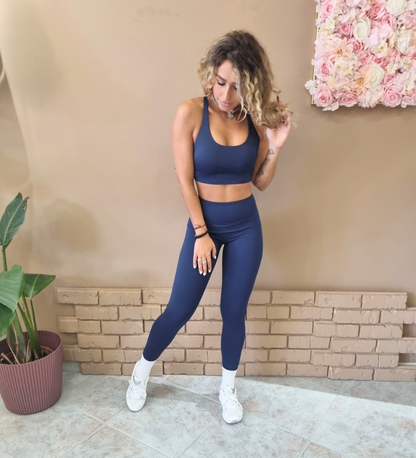 Set Sportivo Performance: Top con Coppe Preformate + Leggings High-Waist