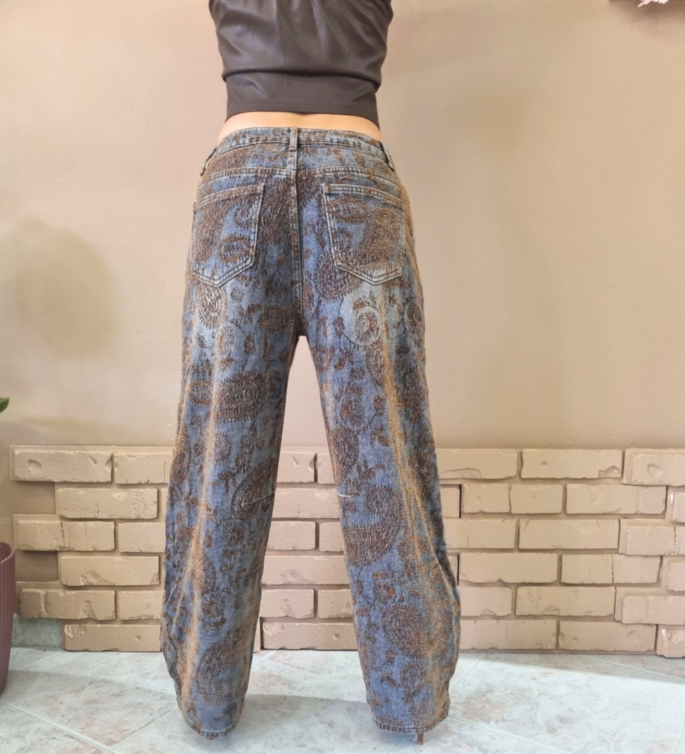 Jeans Persian con Motivo Paisley