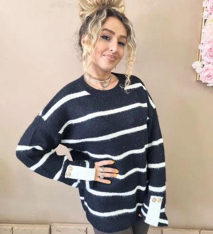 Maglione Oversize a Righe con Dettaglio Bottoni sui Polsini