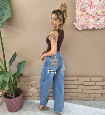 Jeans Barrel con Tasca Animalier Glitter & Dettagli Cut-Out
