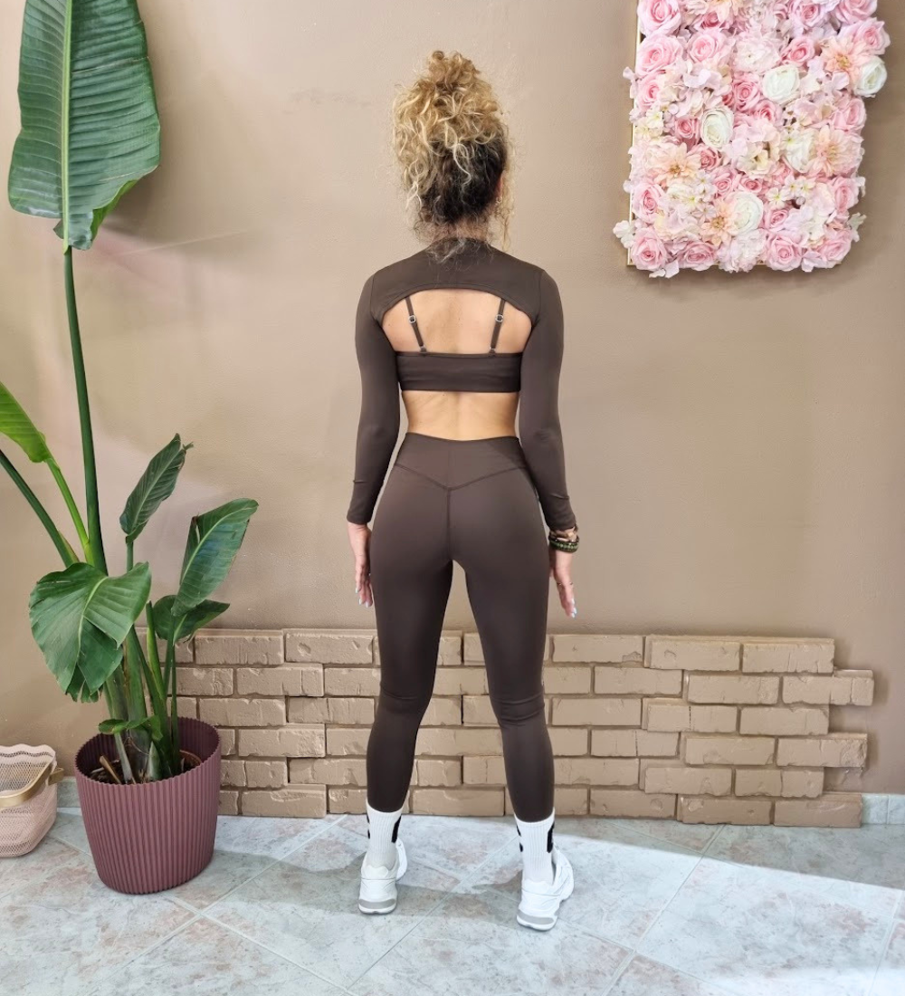 Completo Sporty-Chic 3 Pezzi – Coprispalla, Top & Leggings