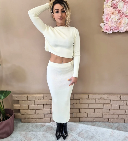 Completo in Maglia Elegance Top Cropped con Schiena Scoperta e Gonna Midi