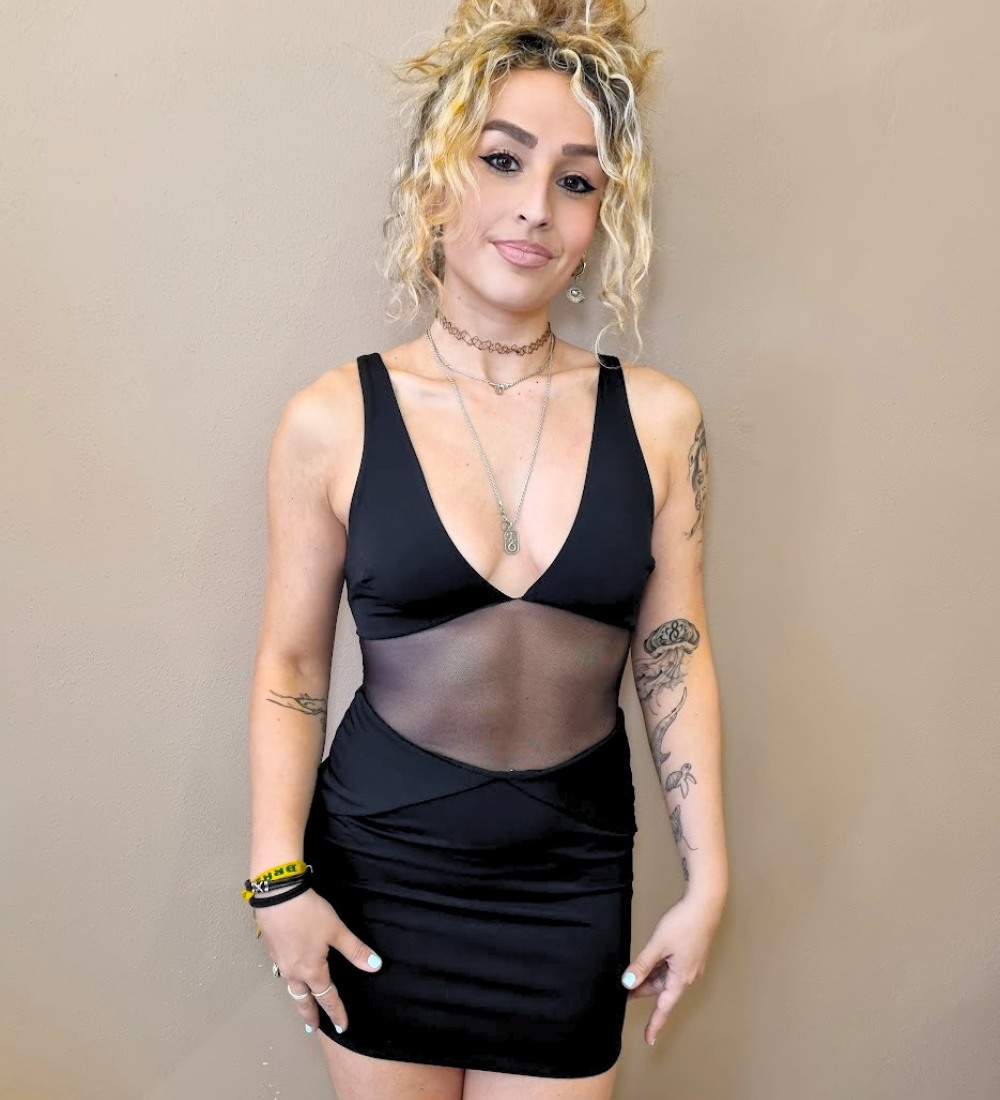 Vestito Corto Effetto Due Pezzi con Inserto in Mesh – Nero