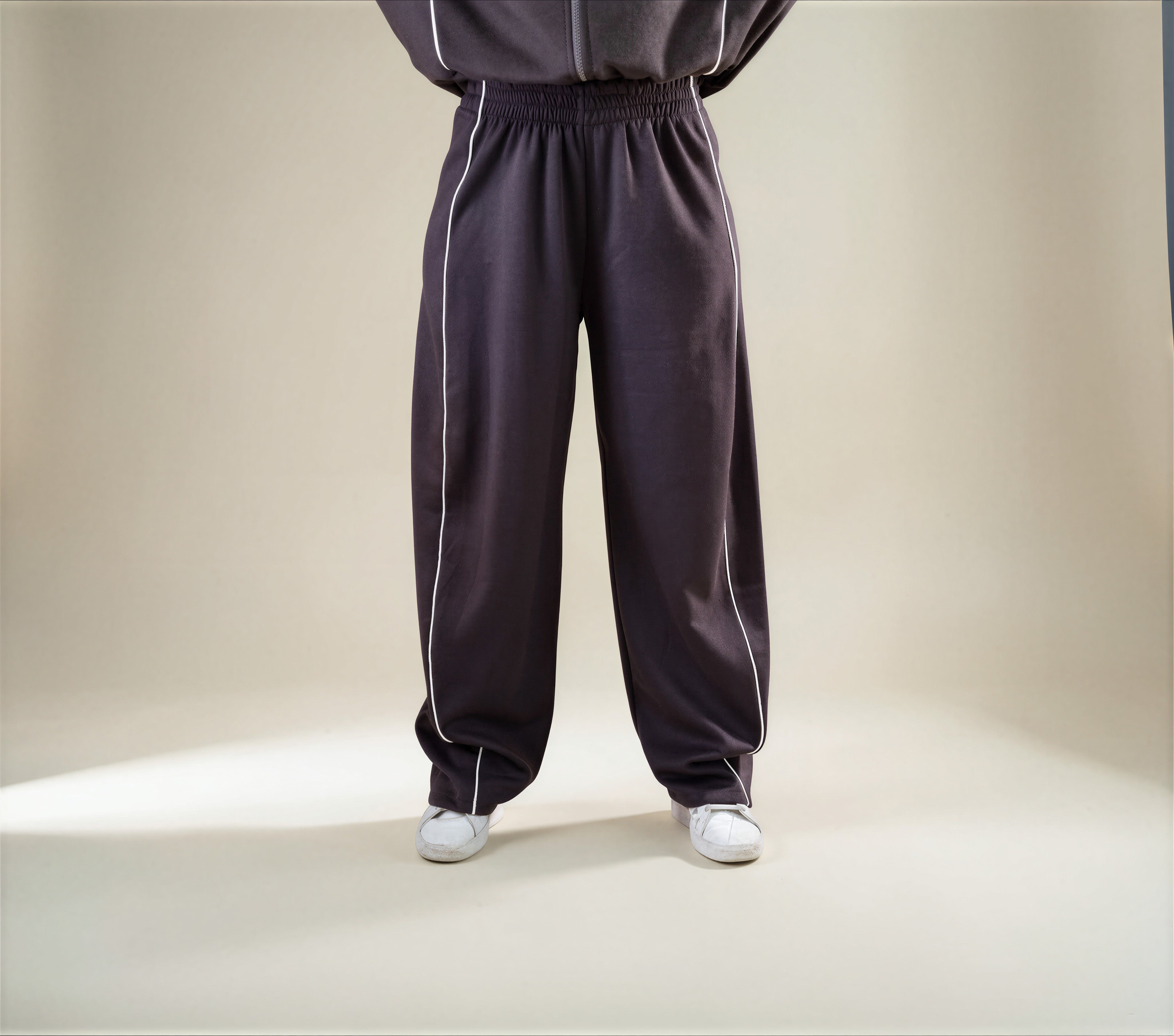 Pantalone Tuta Oversize con Profili a Contrasto