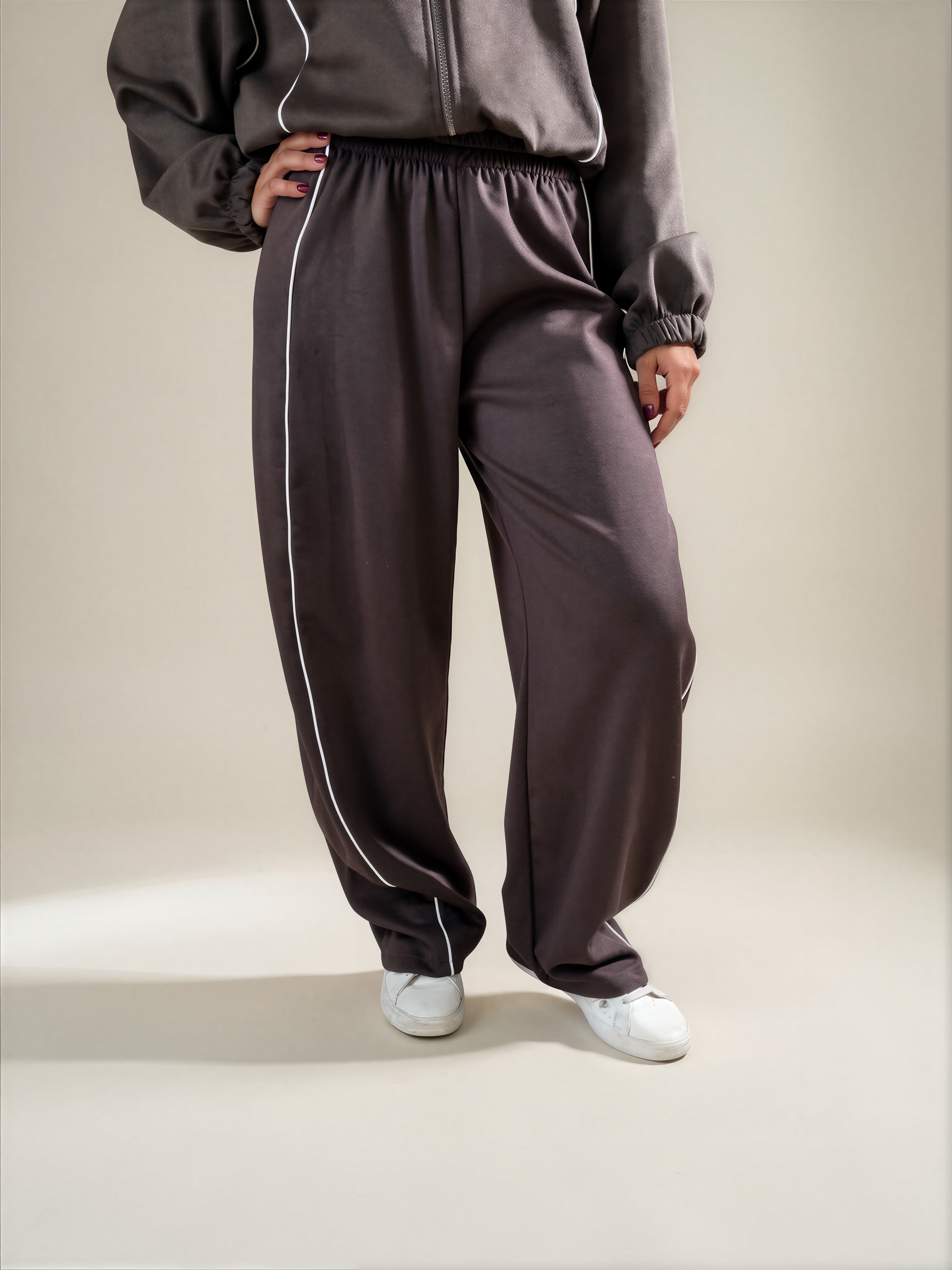 Pantalone Tuta Oversize con Profili a Contrasto