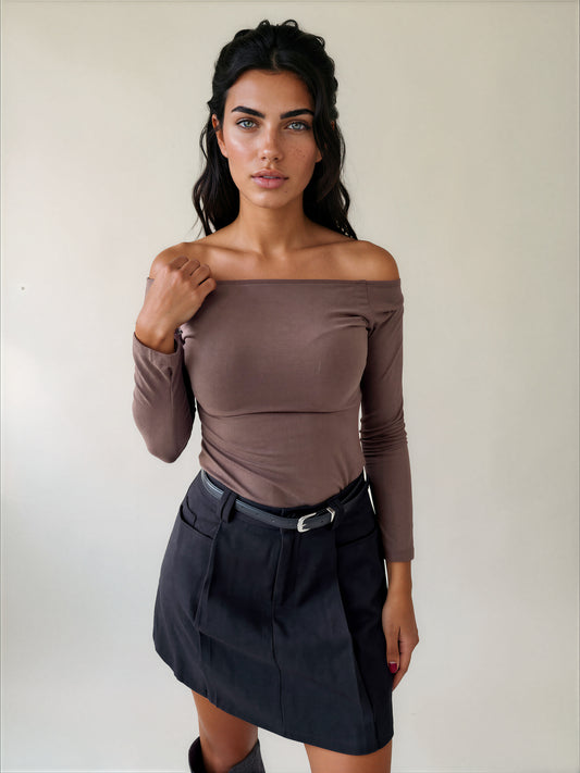 Top a Maniche Lunghe con Scollo Barca