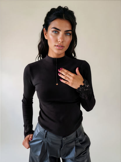 Maglia Elegante con Inserti in Pizzo e Collo Alto