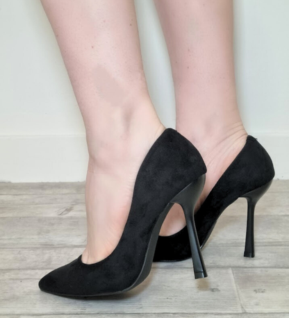 Décolleté a Punta in Camoscio con Tacco Arch 10 cm