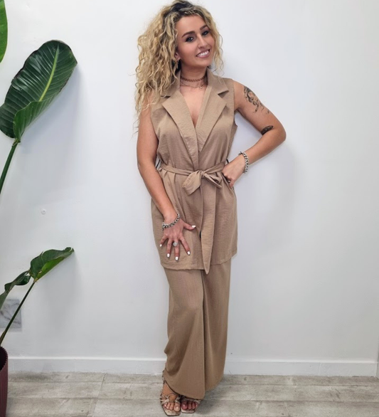 Completo Coordinato "Zoe" – Gilet Blazer & Pantalone Palazzo color cuoio