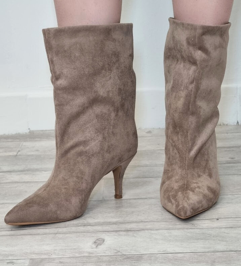 Stivaletto scamosciato con Tacco Kitten