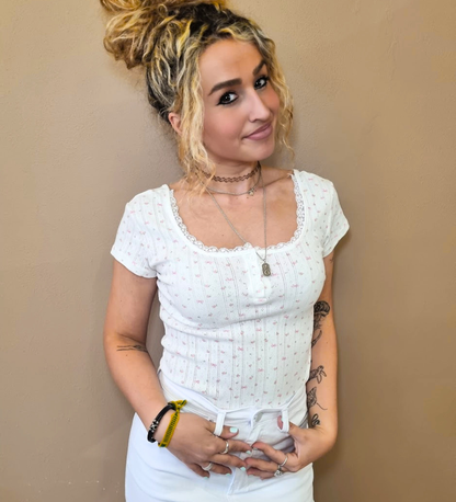 T-Shirt Pointelle in Cotone con Bordo in Pizzo – Romantic Look