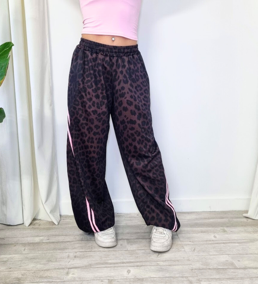 Pantaloni Jogger Wide-Leg con Bande Laterali – Il Mix Perfetto tra Comfort e Tendenza