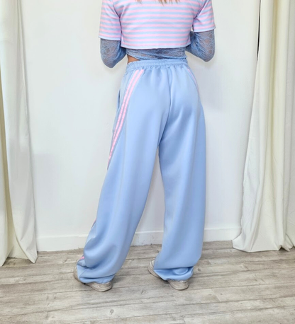 Pantaloni Jogger Wide-Leg con Bande Laterali – Il Mix Perfetto tra Comfort e Tendenza