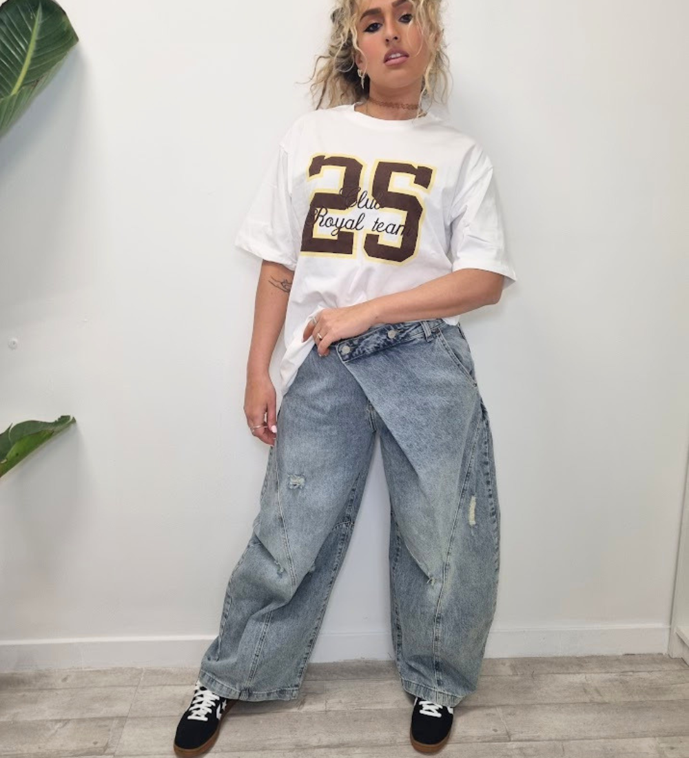 Jeans Wide Leg con Chiusura Asimmetrica – Street Vibes