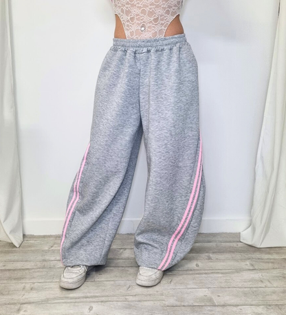 Pantaloni Jogger Wide-Leg con Bande Laterali – Il Mix Perfetto tra Comfort e Tendenza