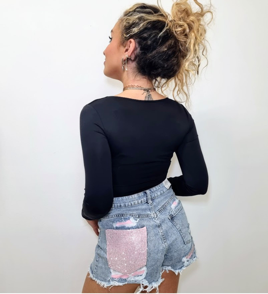 Shorts in Denim "Sparkle & Destroy" – Lavaggio Chiaro con Dettagli Glitter Rosa